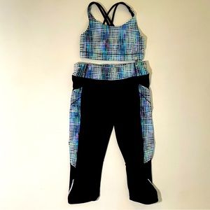 Athleta Girl bra top and leggings set. Top girls xs, and bottom girls s.
